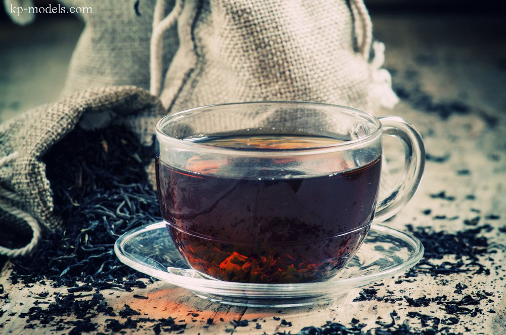 ประโยชน์ของการดื่มชาดำ การผ่อนคลายจิตใจ ชาหนึ่งถ้วยกำหนดความสะดวกสบายสำหรับทุกคน ตั้งแต่เริ่มต้นเช้าวันใหม่ไปจนถึงเติมน้ำมันระหว่างทำงาน